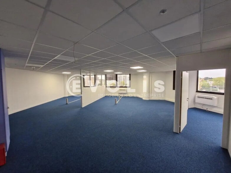 11 Rue Olof Palme, Créteil to rent - Interior Photo - Image 3 of 24