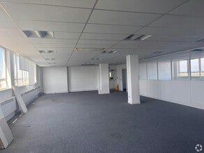 Oxford Rd, Aylesbury to rent Interior Photo- Image 2 of 8