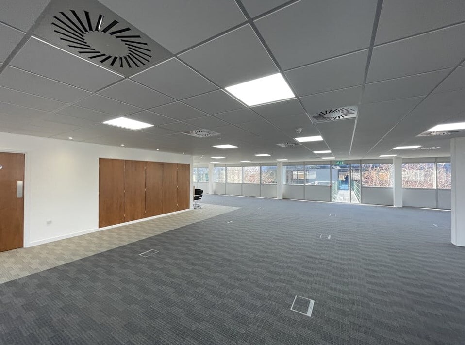 Apple Walk, Swindon to rent Interior Photo- Image 1 of 2