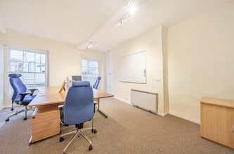 6 Agincourt St, Monmouth to rent Interior Photo- Image 2 of 9