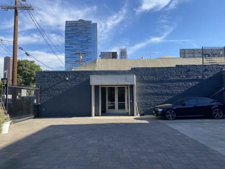 1321 W 11th St, Los Angeles, CA for rent - Building Photo - Image 1 of 11