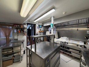 150 Fleet Rd, London to rent Interior Photo- Image 1 of 2