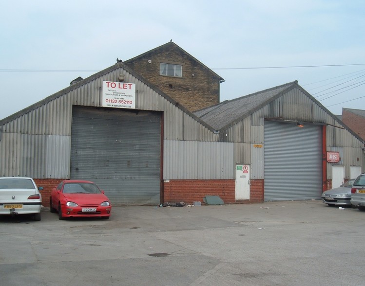 York St, Bradford for rent - Building Photo - Image 2 of 3