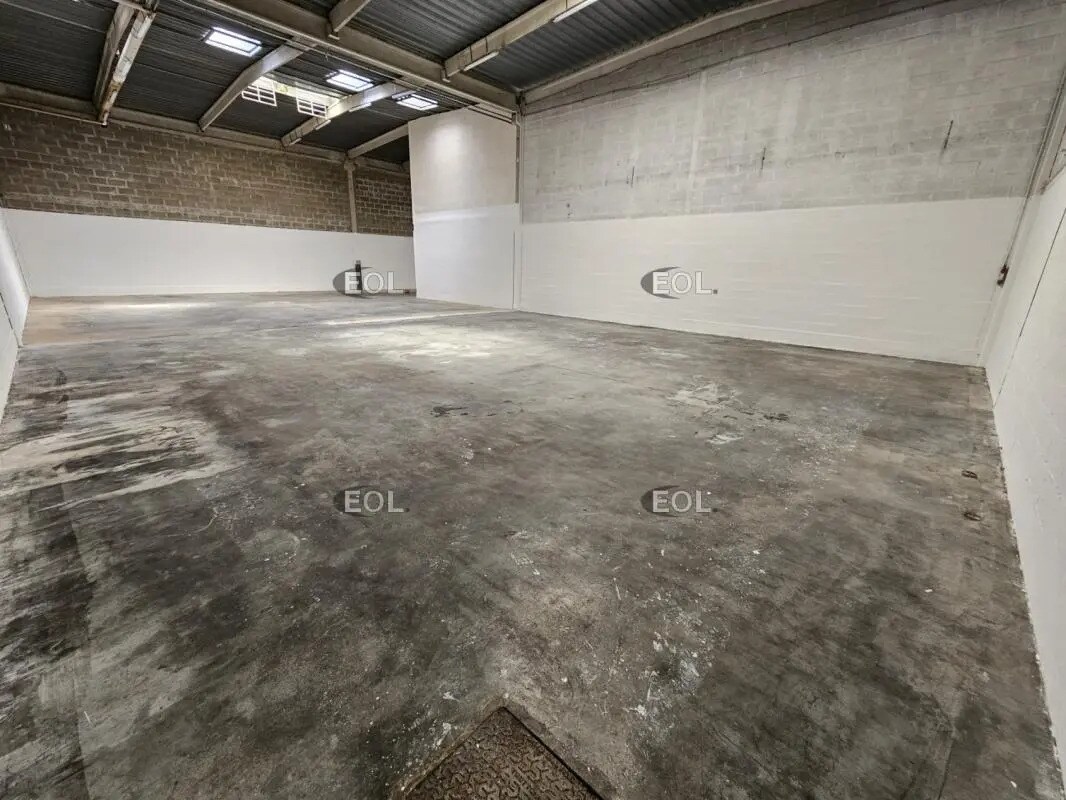 Light Industrial in Valenton to rent Interior Photo- Image 1 of 9