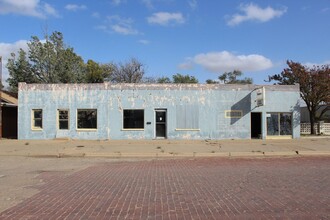 210 N Maxwell Ave, Tulia, TX for sale Primary Photo- Image 1 of 1