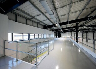 Kangley Bridge Rd, London to rent Interior Photo- Image 1 of 5