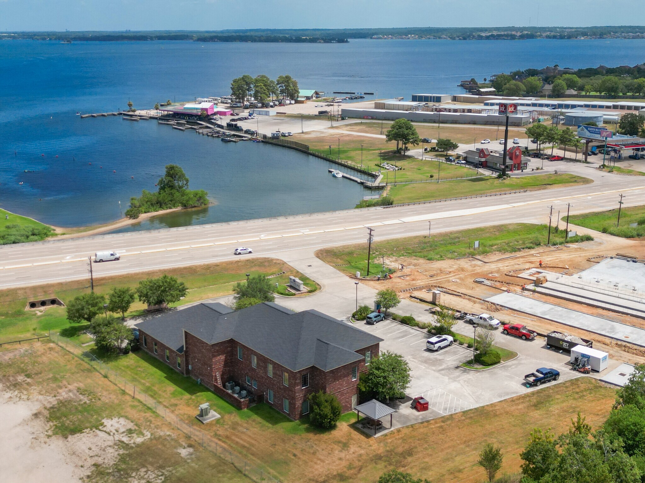 14729 Highway 105 W, Montgomery, TX to rent Building Photo- Image 1 of 15