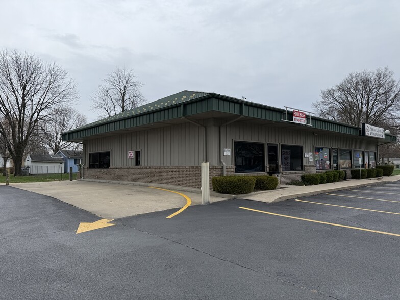 304 S Obannon St, Raymond, IL for rent - Building Photo - Image 3 of 34