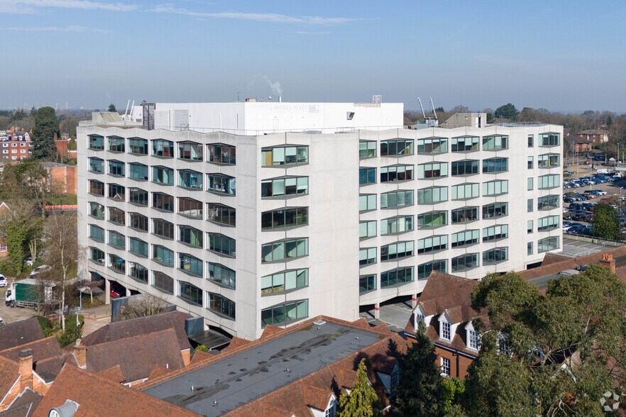 Blenheim Ct, Solihull to rent - Building Photo - Image 2 of 11