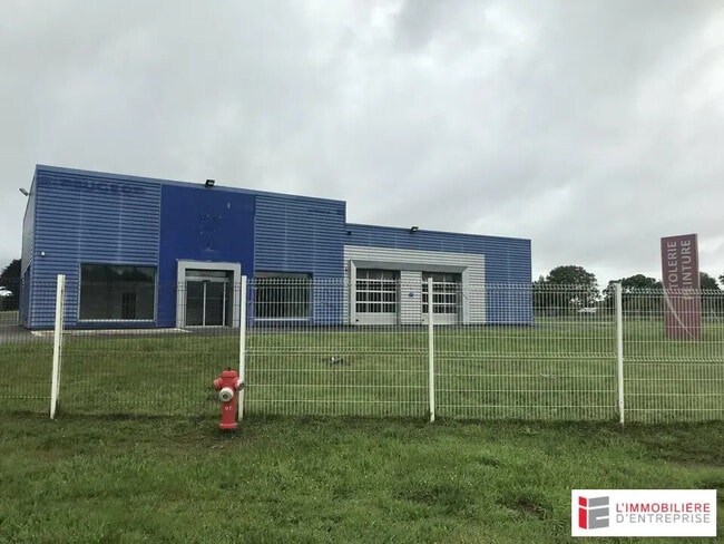 Location Local d'activités 672 m²