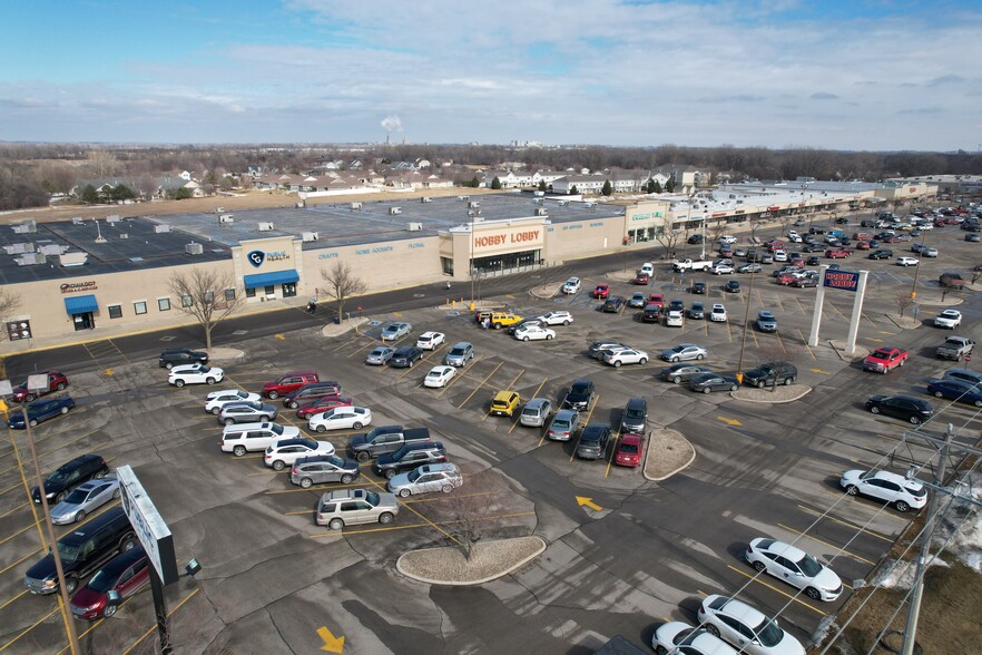 2310-2560 4th St SW, Mason City, IA for rent - Building Photo - Image 2 of 3