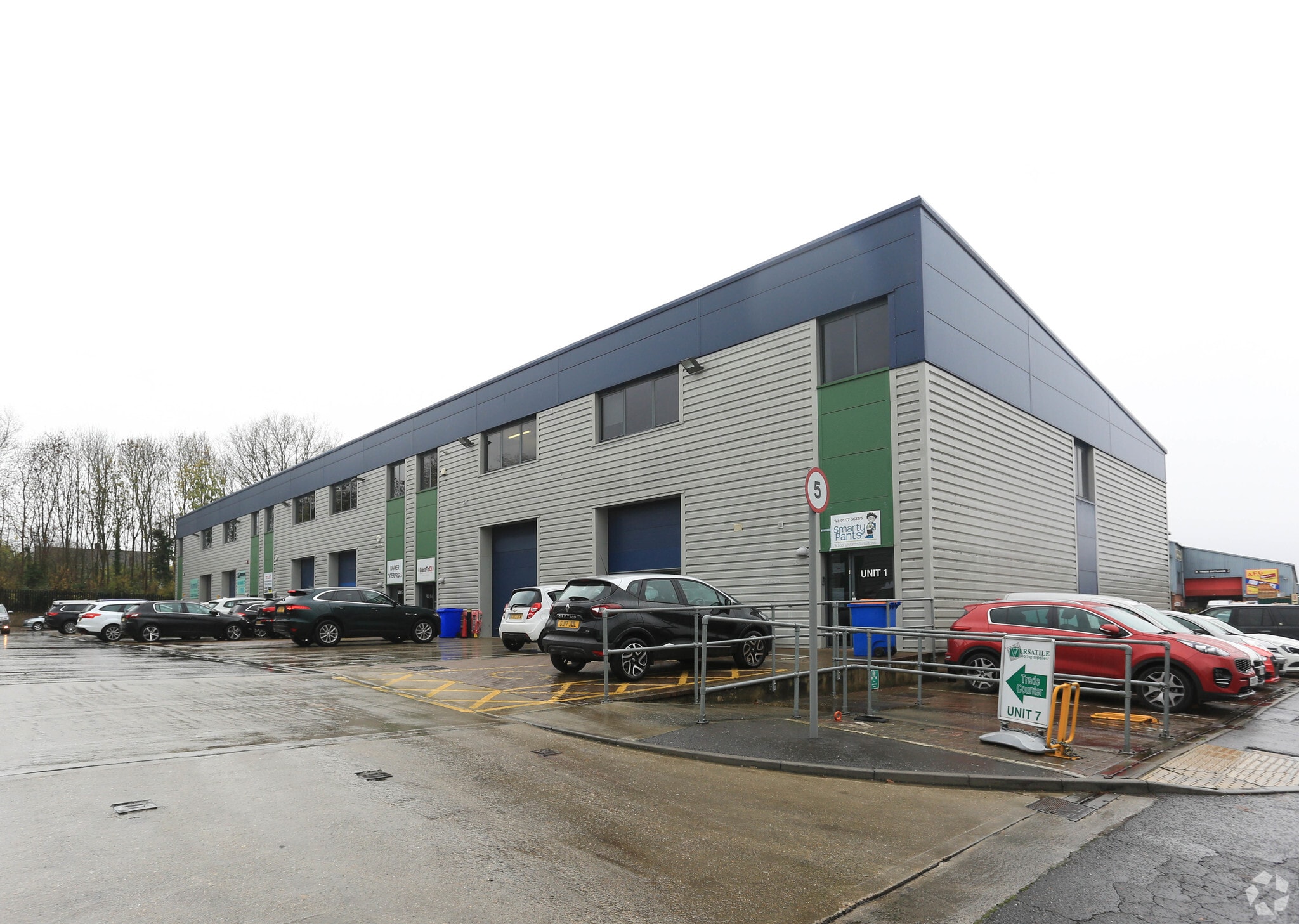 Tallon Rd, Brentwood to rent Primary Photo- Image 1 of 7