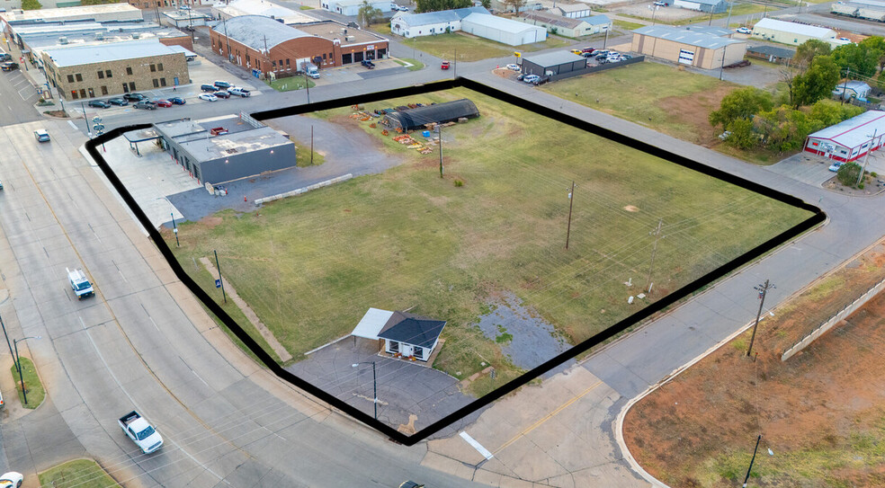 312 Main St, Weatherford, OK for sale - Aerial - Image 1 of 33