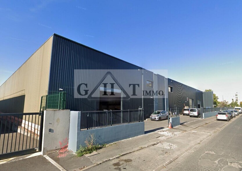 Industrial in Montreuil to rent - Building Photo - Image 3 of 3