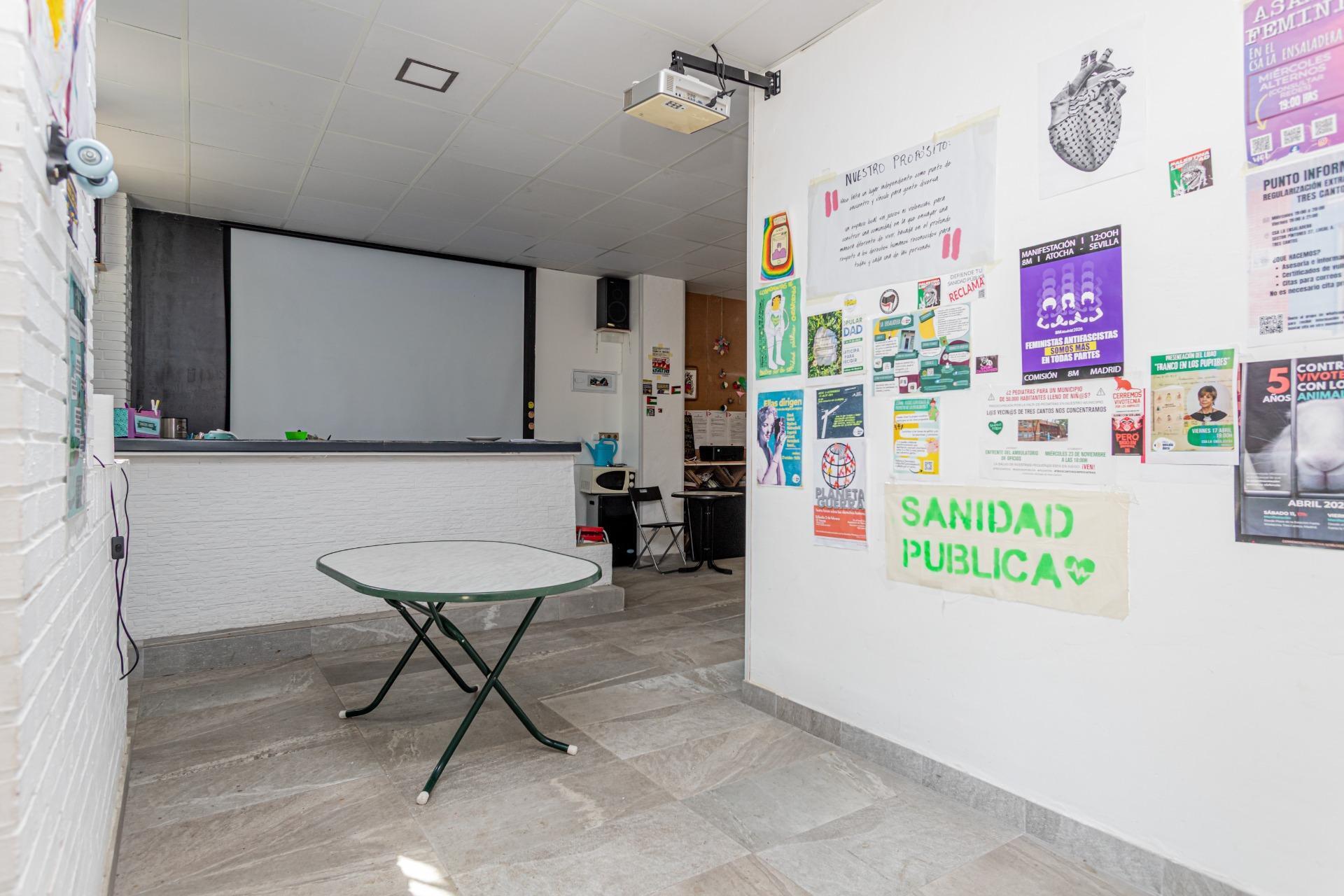 Retail in Tres Cantos, Madrid for sale Interior Photo- Image 1 of 12