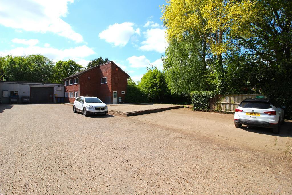 31 Brick Kiln Rd, Hevingham to rent Building Photo- Image 1 of 13