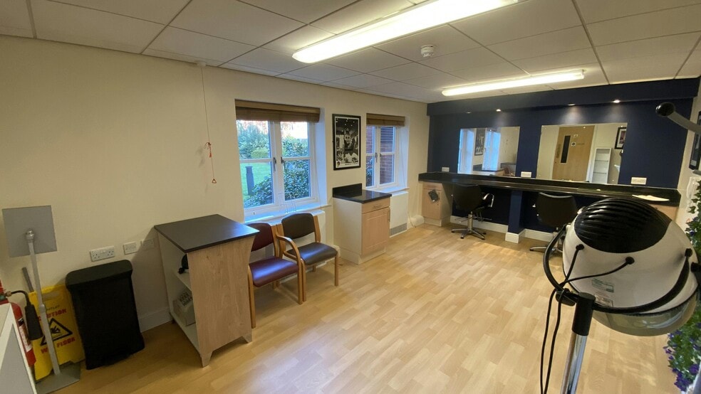 5 Alcester Rd, Stratford Upon Avon to rent - Building Photo - Image 2 of 9