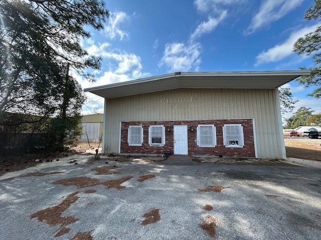 810 E Pine St, Jesup, GA for rent - Building Photo - Image 1 of 6