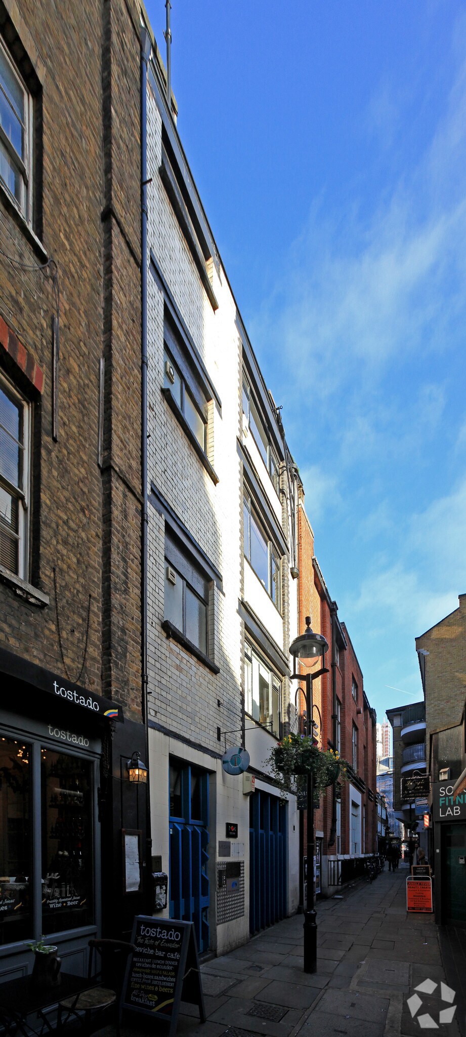 17 St Annes Ct, London for sale Primary Photo- Image 1 of 1