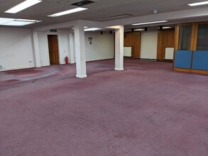 1-11 Caer St, Swansea to rent Interior Photo- Image 2 of 8