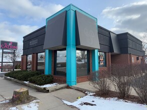 1620 E Michigan Ave, Lansing, MI for rent Building Photo- Image 1 of 12