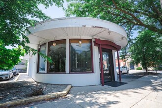 1320 Waukegan Rd, Glenview, IL for sale Building Photo- Image 1 of 46