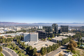 21600 Oxnard St, Woodland Hills, CA - aerial  map view