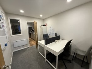 Lendal Ct, Nottingham to rent Interior Photo- Image 2 of 3