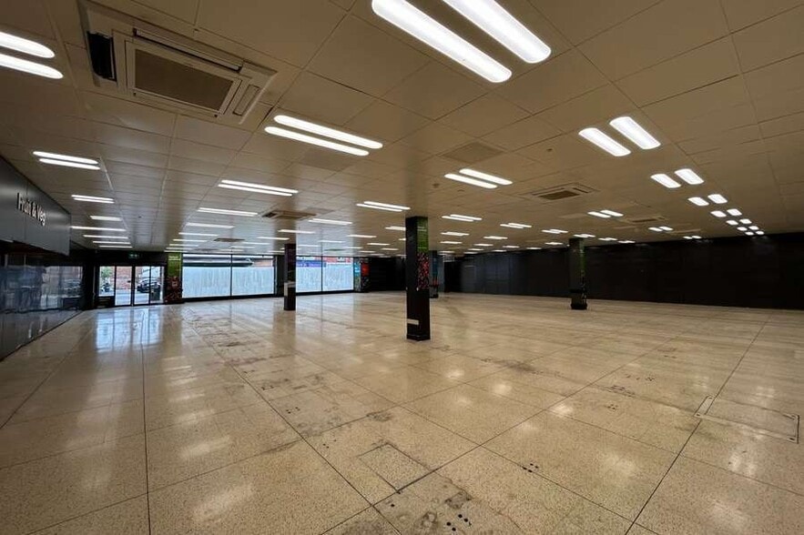 51-53 Chester Rd W, Deeside for sale - Building Photo - Image 2 of 4