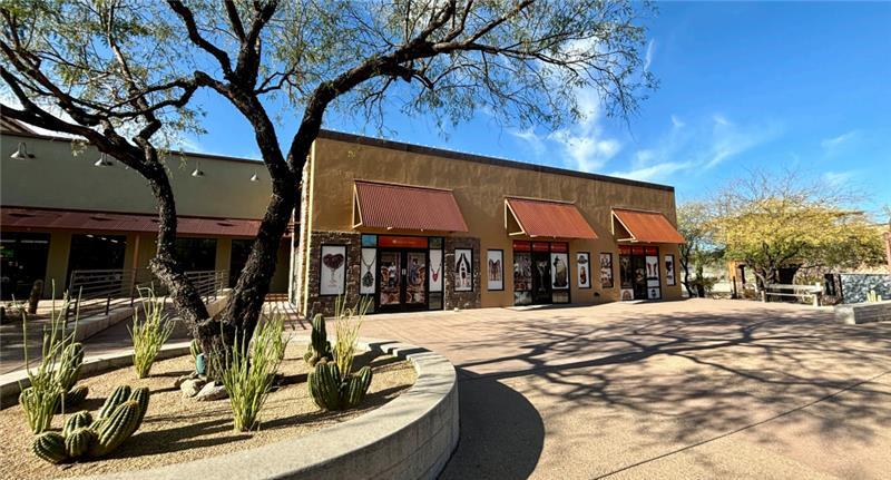 7100 E Cave Creek Rd, Cave Creek, AZ for sale - Building Photo - Image 1 of 6