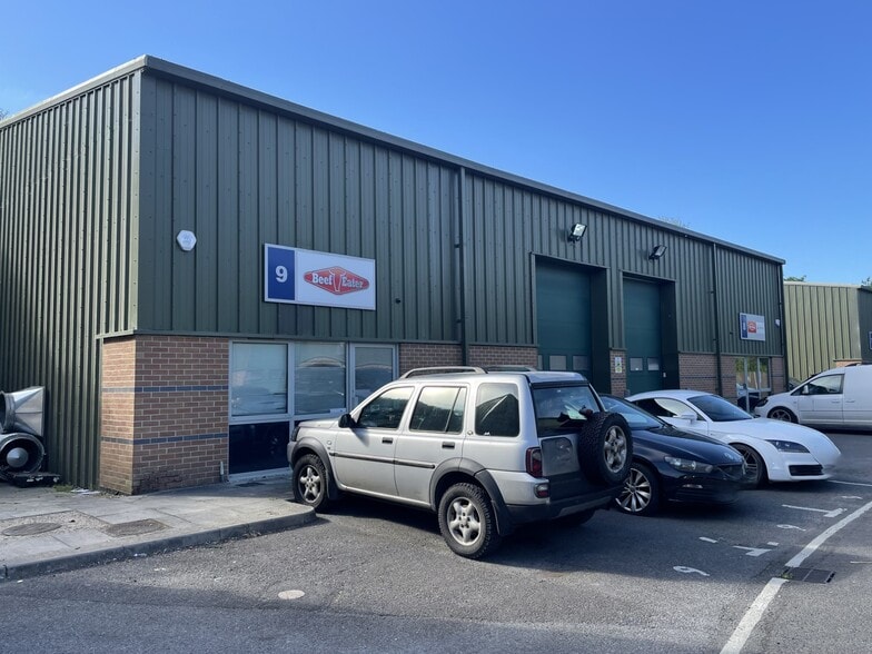 Station Rd W, Aldershot to rent - Building Photo - Image 1 of 2