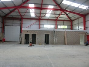 Attwood Rd, Burntwood to rent Interior Photo- Image 2 of 4