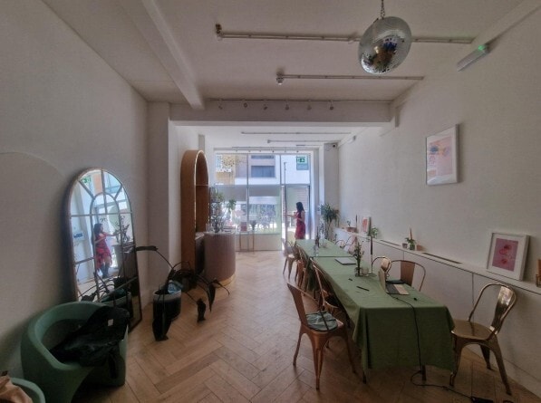 5 Kirby St, London to rent - Interior Photo - Image 3 of 5