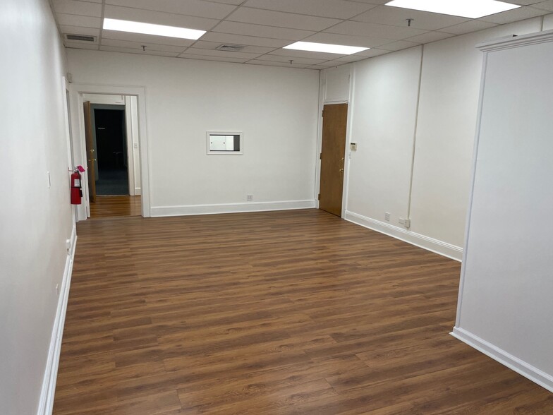 17-23 N Main St, Port Chester, NY for rent - Interior Photo - Image 3 of 5