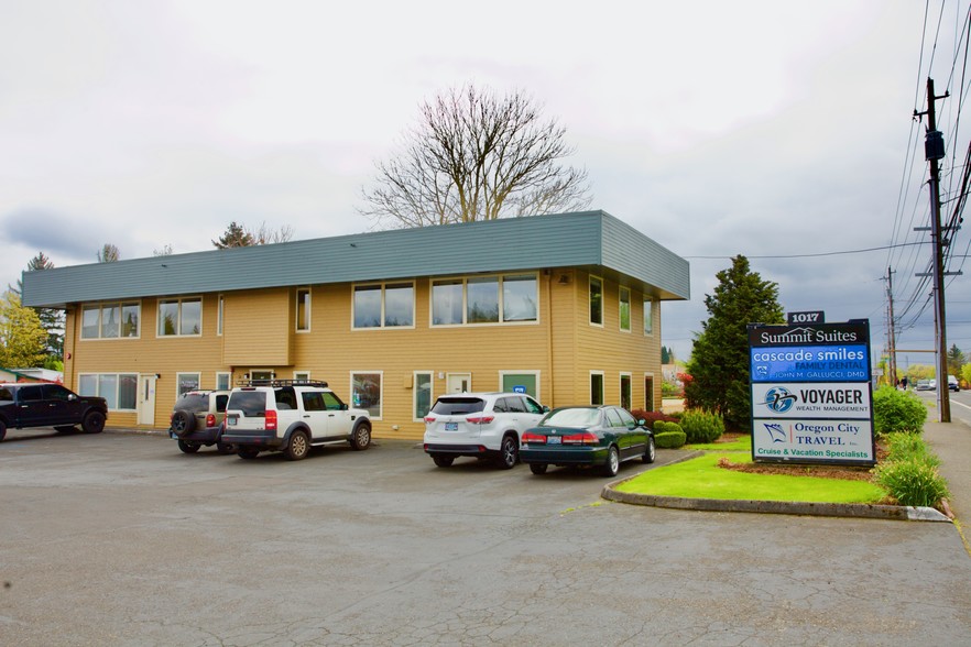 1017 Molalla Ave, Oregon City, OR for sale - Building Photo - Image 1 of 1