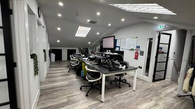 213 Leytonstone Rd, London to rent Interior Photo- Image 1 of 5