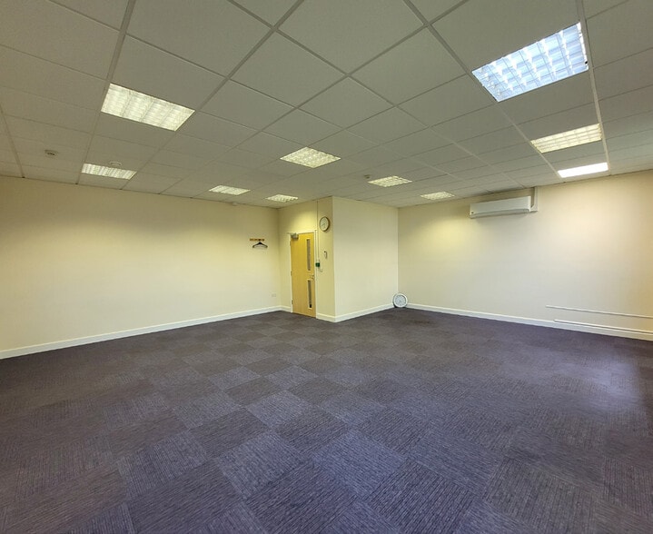 Fenton Way, Chatteris to rent - Interior Photo - Image 2 of 5
