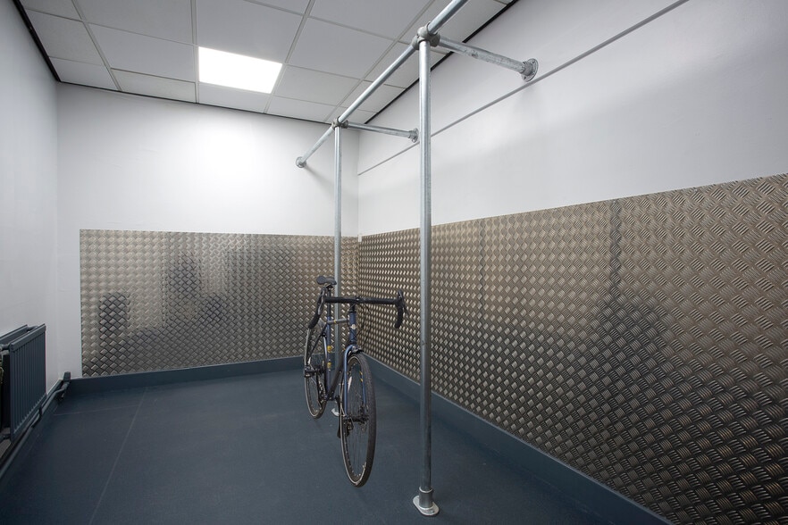 48 Corn St, Bristol to rent - Building Photo - Image 2 of 4