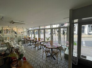 2-4 North St, Bishop's Stortford to rent Interior Photo- Image 1 of 4