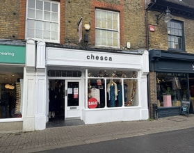 19 Market Pl, St Albans to rent Interior Photo- Image 1 of 3