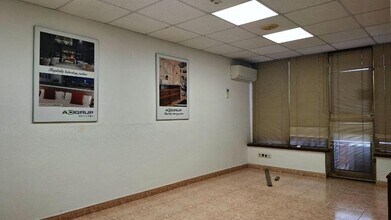 Office in Reus, Tarragona to rent Interior Photo- Image 1 of 7