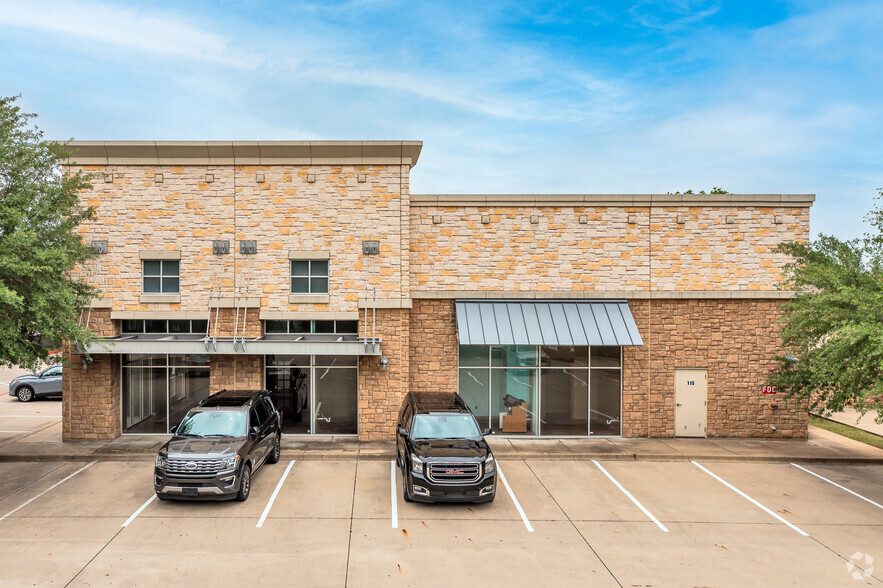 1651 W Eldorado Pky, McKinney, TX for rent - Building Photo - Image 2 of 6