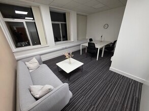 Panmure St, Dundee to rent Interior Photo- Image 2 of 7