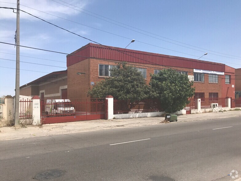 Calle Urano, 21, Móstoles, Madrid to rent - Building Photo - Image 3 of 3