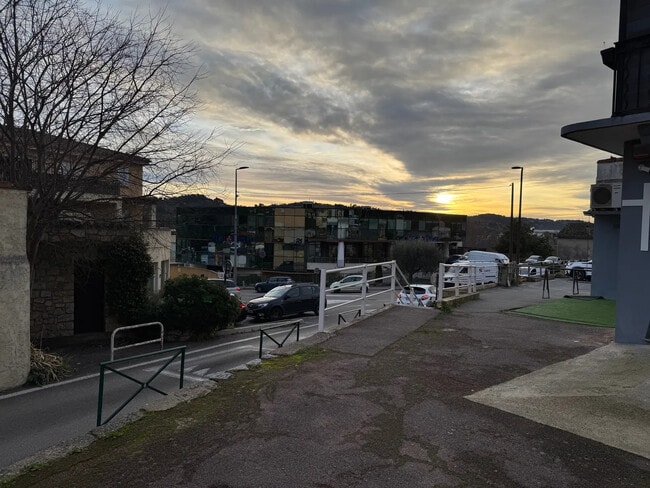 Location Commerce 46 m²