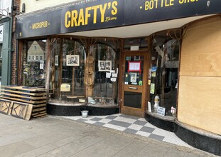 15 Leys Ave, Letchworth Garden City to rent Building Photo- Image 1 of 4