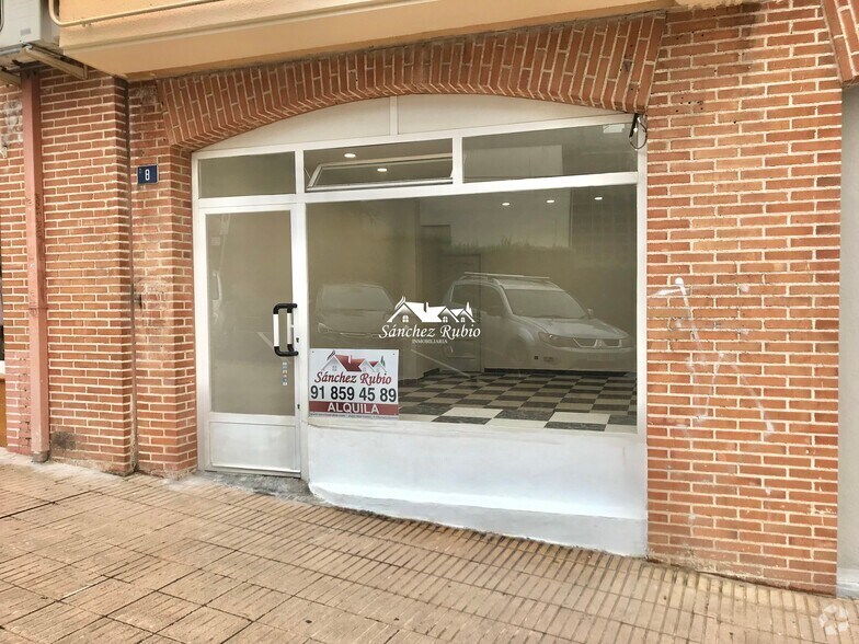 Retail in Torrelodones, Madrid to rent - Interior Photo - Image 1 of 1