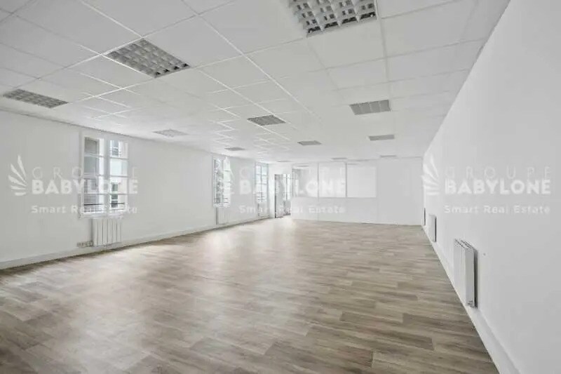 Office in Sèvres to rent - Building Photo - Image 2 of 13