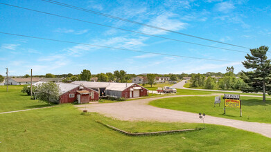 4263 N Prairie View Rd, Lake Hallie, WI for sale Building Photo- Image 1 of 1