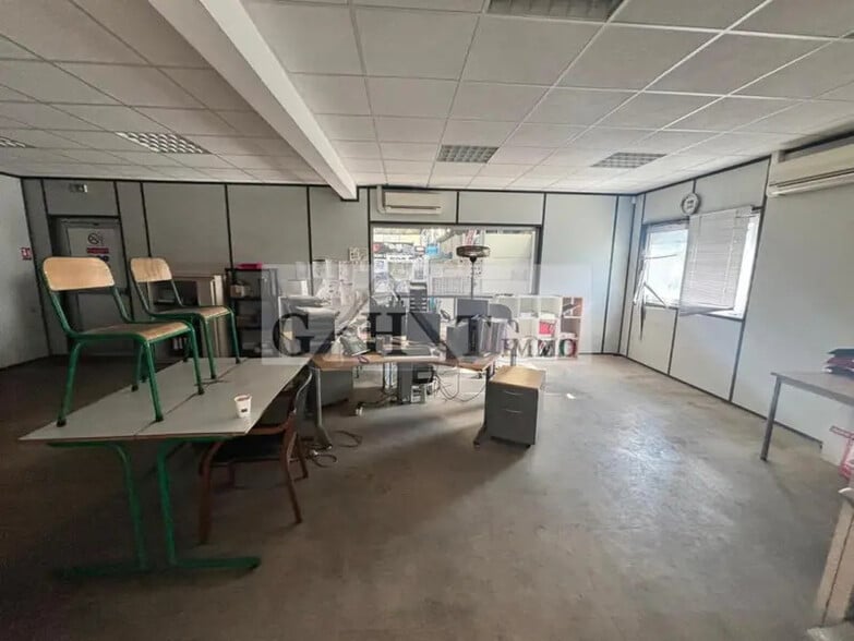 Industrial in Gennevilliers to rent - Interior Photo - Image 3 of 21
